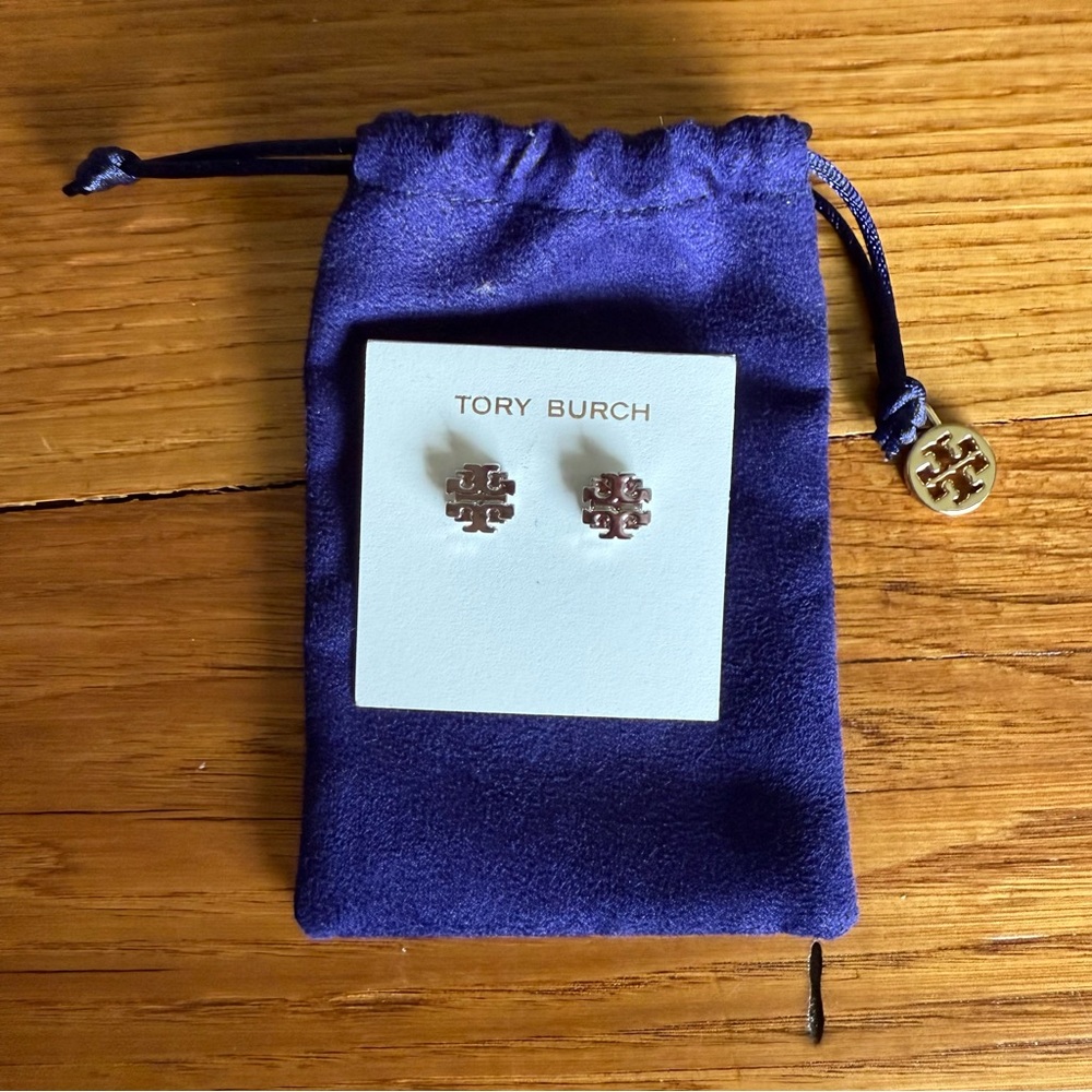 NEW NWT Tory Burch Small T Logo Stud Earrings Silver Post